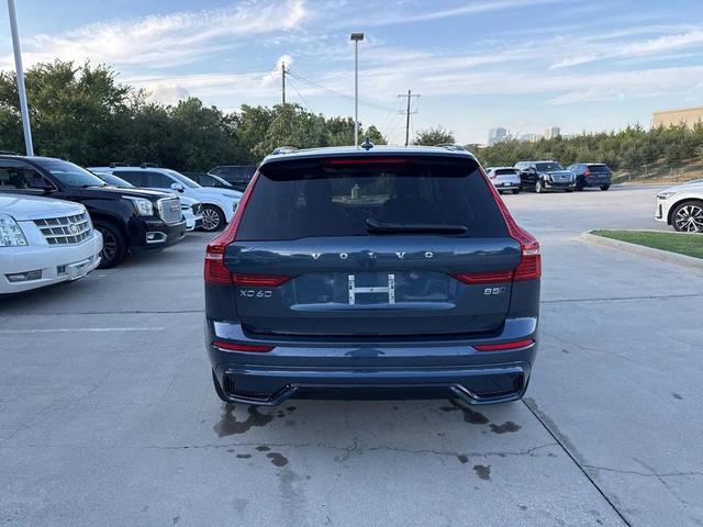 Photo of 2025 Denim Blue Metallic Volvo XC60