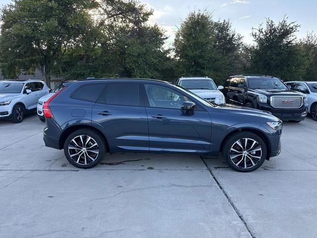 Photo of 2025 Denim Blue Metallic Volvo XC60