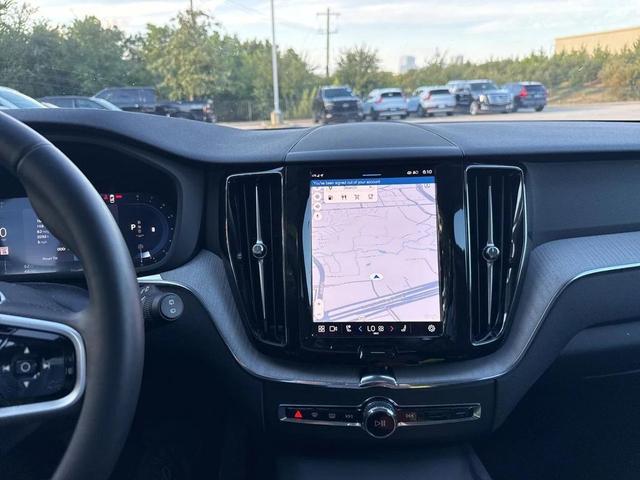 Photo of 2025 Denim Blue Metallic Volvo XC60