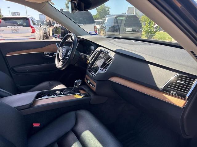Photo of 2021 Savile Gray Metallic Volvo XC90