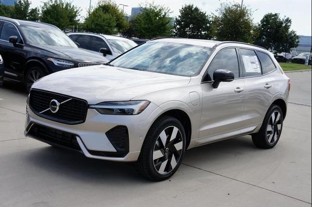 Photo of 2025 Bright Dusk Volvo XC60 Plug-In Hybrid