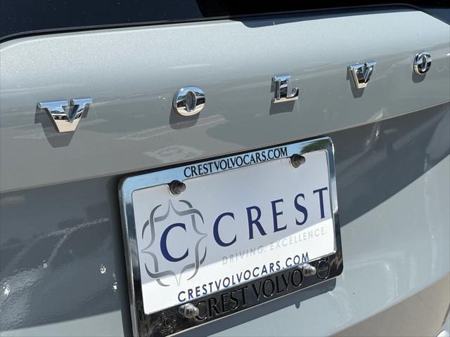 Photo of 2026 Vapour Gray Volvo XC90