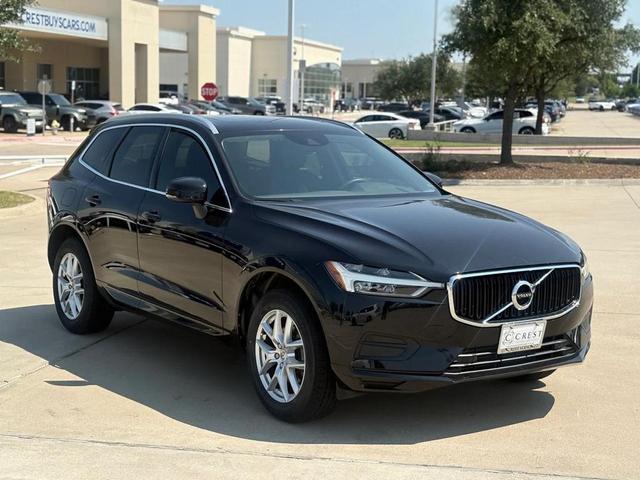 Photo of 2020 Onyx Black Metallic Volvo XC60