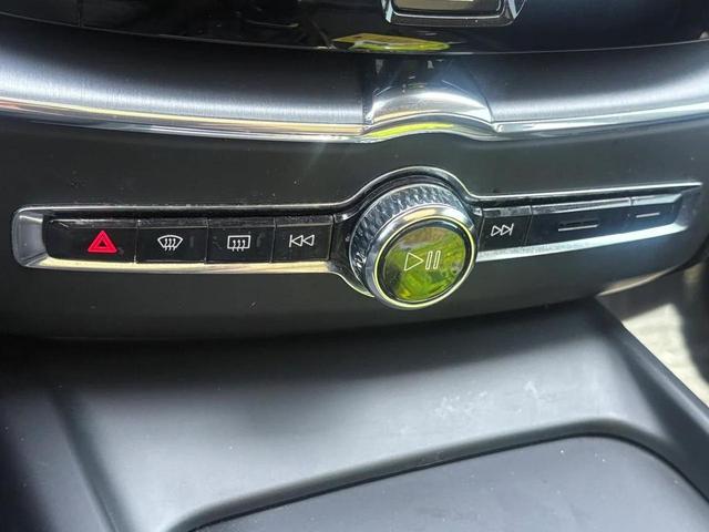 Photo of 2020 Onyx Black Metallic Volvo XC60