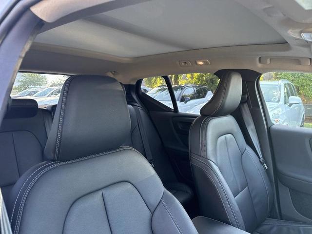 Photo of 2025 Cloud Blue Volvo XC40