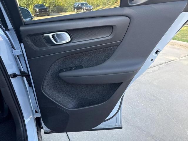 Photo of 2025 Cloud Blue Volvo XC40
