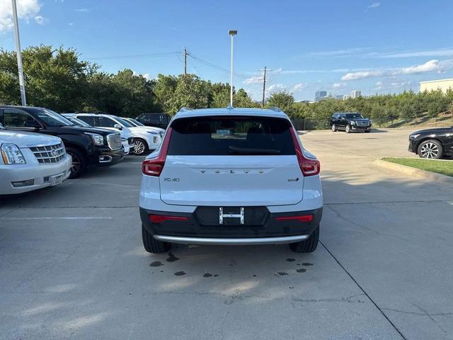 Photo of 2025 Cloud Blue Volvo XC40