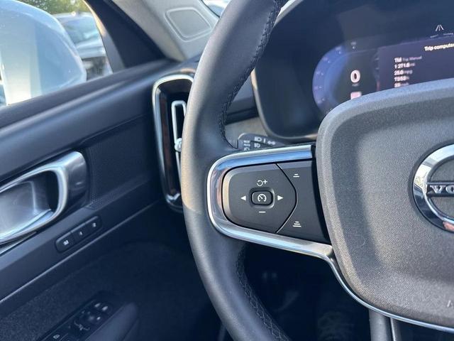 Photo of 2025 Cloud Blue Volvo XC40