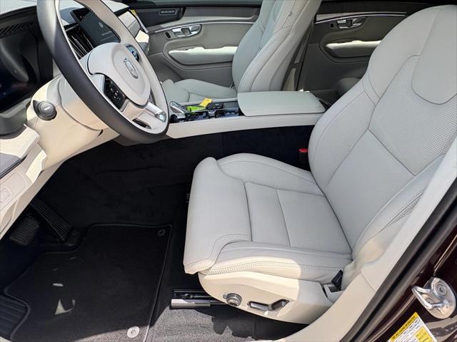 Photo of 2026 Mulberry Red Volvo XC90