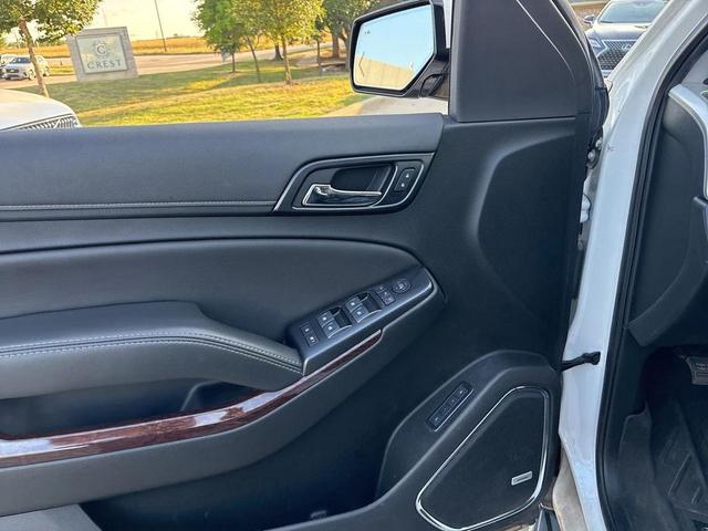 Photo of 2020 White Frost Tricoat GMC Yukon