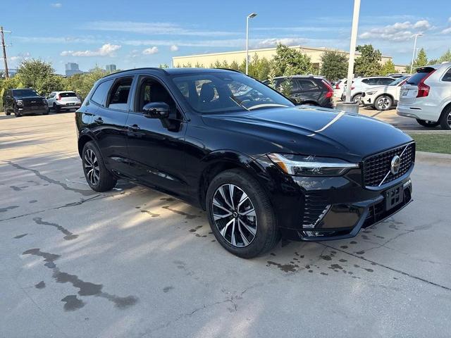 Photo of 2025 Onyx Black Metallic Volvo XC60