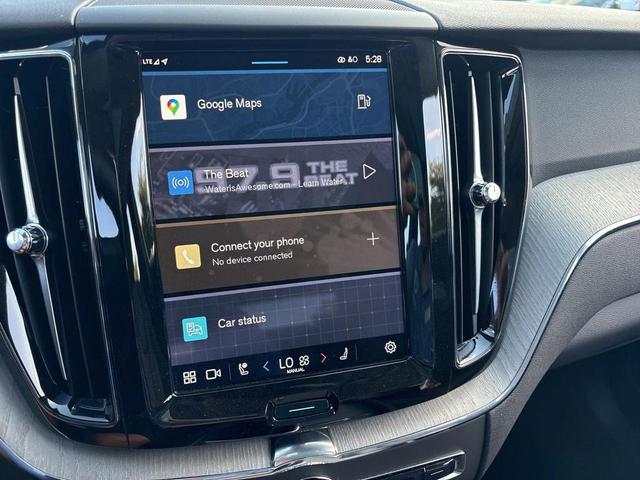 Photo of 2025 Onyx Black Metallic Volvo XC60