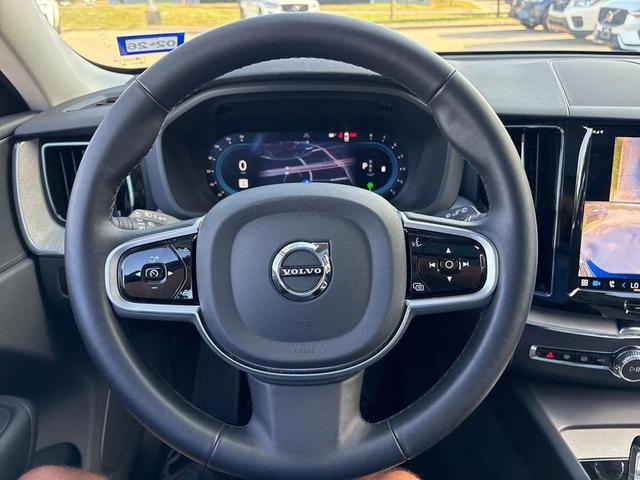 Photo of 2025 Onyx Black Metallic Volvo XC60