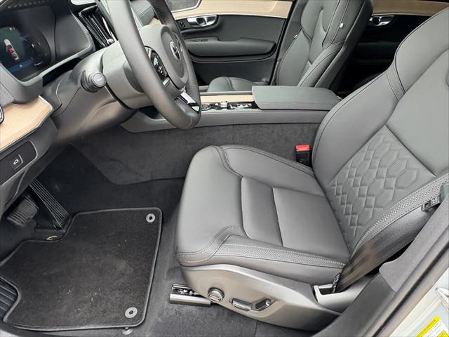 Photo of 2026 Vapour Gray Volvo XC90