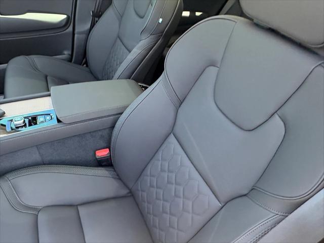 Photo of 2026 Vapour Gray Volvo XC90