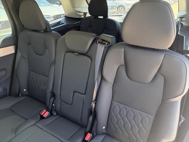 Photo of 2026 Vapour Gray Volvo XC90