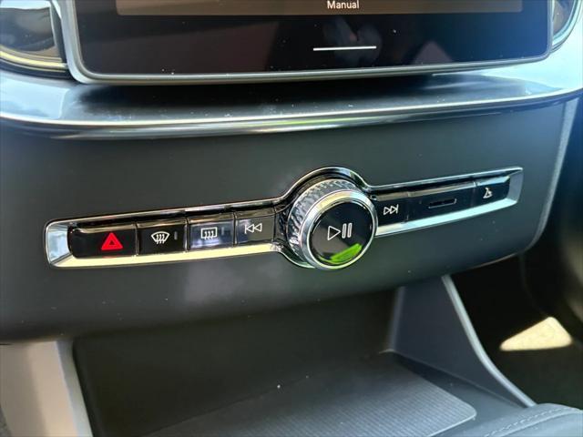 Photo of 2026 Vapour Gray Volvo XC90