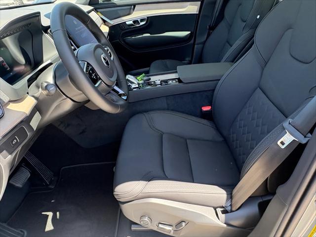 Photo of 2026 Vapour Gray Volvo XC90