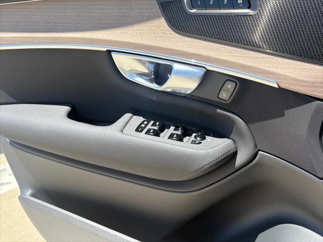Photo of 2026 Vapour Gray Volvo XC90