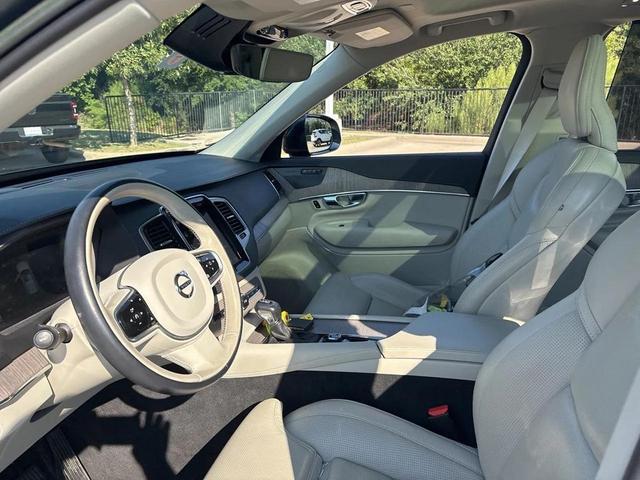 Photo of 2022 Savile Gray Metallic Volvo XC90