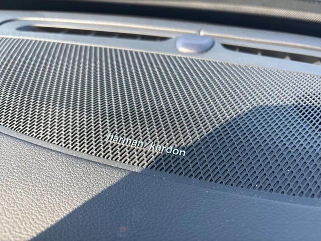Photo of 2022 Savile Gray Metallic Volvo XC90