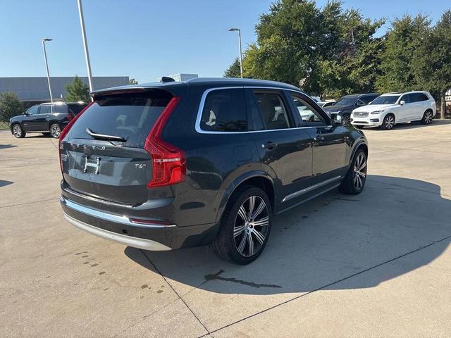 Photo of 2022 Savile Gray Metallic Volvo XC90