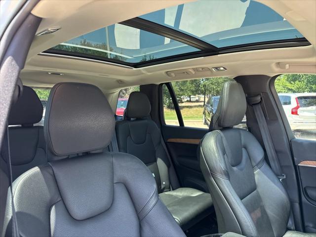 Photo of 2022 Bright Silver Metallic Volvo XC90