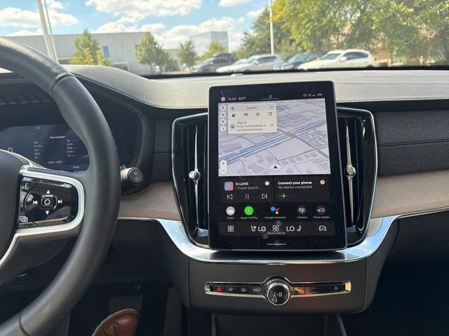 Photo of 2025 Denim Blue Metallic Volvo XC90