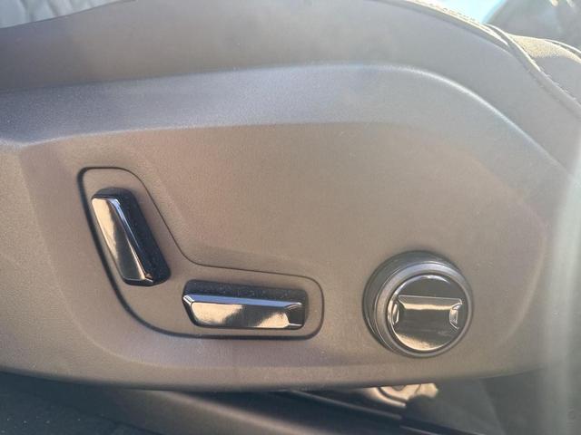 Photo of 2025 Denim Blue Metallic Volvo XC90