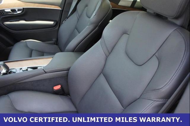 Photo of 2025 Vapour Gray Metallic Volvo XC90