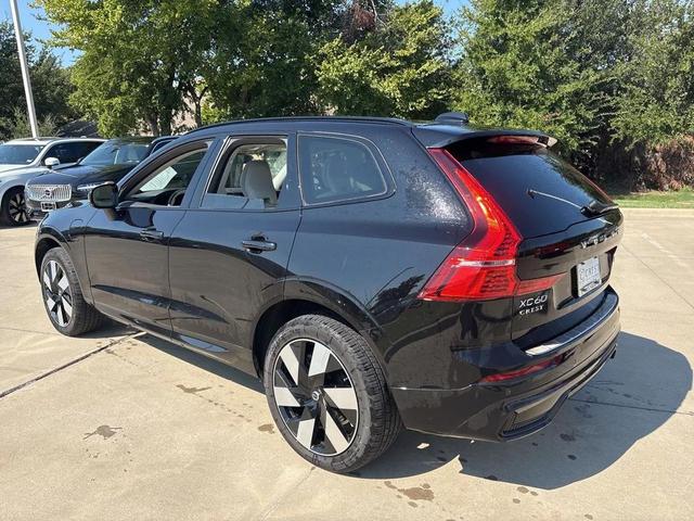 Photo of 2025 Onyx Black Metallic Volvo XC60 Plug-In Hybrid