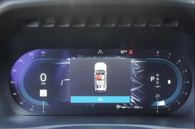 Photo of 2023 Crystal White Metallic Volvo XC90