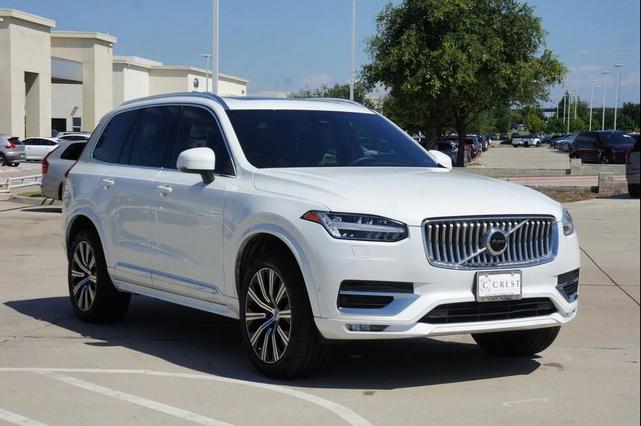 Photo of 2023 Crystal White Metallic Volvo XC90