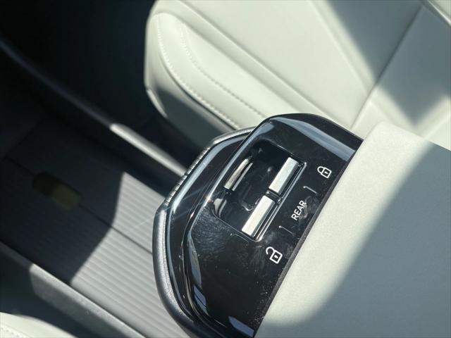 Photo of 2025 Onyx Black Volvo EX30