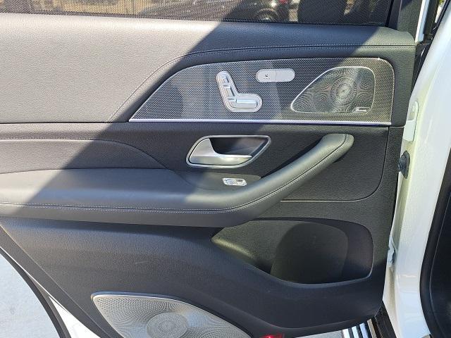 Photo of 2022 MANUFAKTUR Diamond White Bright Mercedes-Benz GLS 580