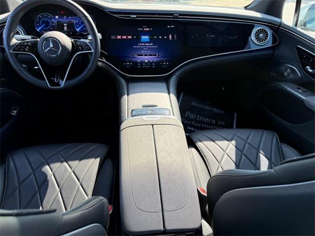 Photo of 2024 Cirrus Silver Metallic Mercedes-Benz EQS 450