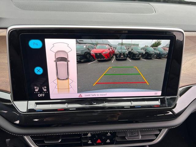 Photo of 2026 Silver Mist Metallic Volkswagen Atlas