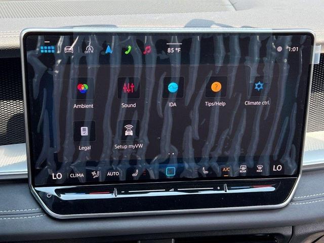Photo of 2025 Opal White Pearl Effect Volkswagen Tiguan