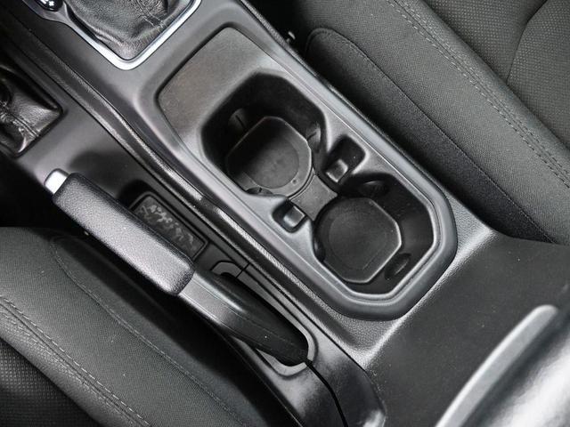 Photo of 2022 Bright White Clearcoat Jeep Wrangler