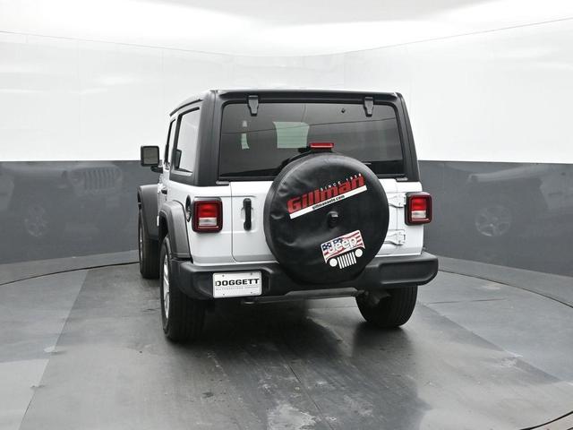 Photo of 2022 Bright White Clearcoat Jeep Wrangler