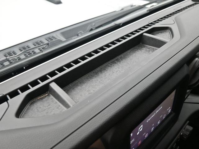 Photo of 2022 Bright White Clearcoat Jeep Wrangler