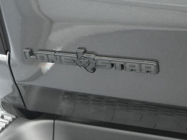 Photo of 2025 Granite Crystal Clearcoat Metallic RAM 1500