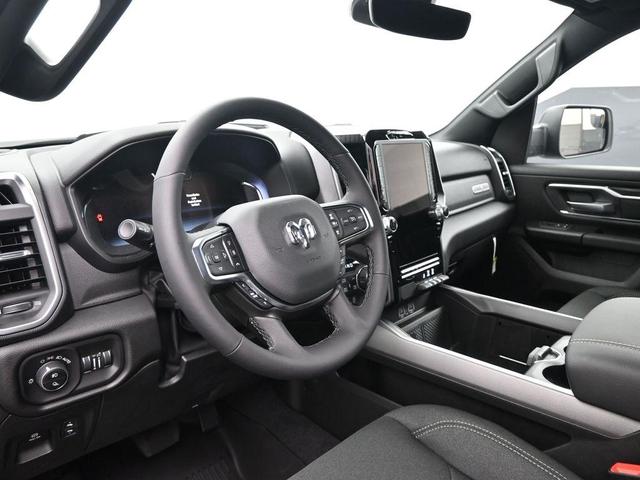 Photo of 2025 Granite Crystal Clearcoat Metallic RAM 1500