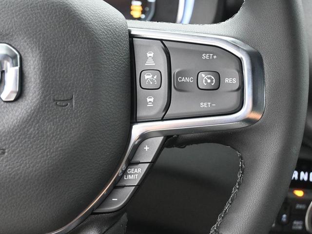 Photo of 2025 Granite Crystal Clearcoat Metallic RAM 1500