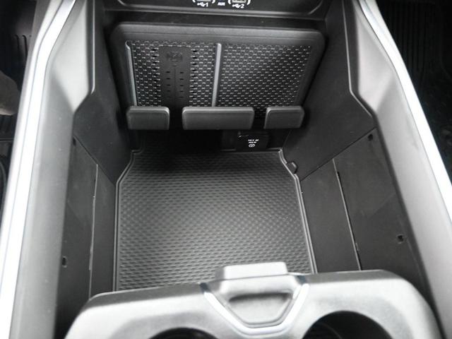 Photo of 2025 Granite Crystal Clearcoat Metallic RAM 1500