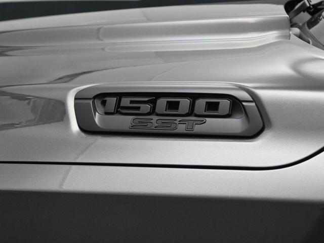 Photo of 2025 Granite Crystal Clearcoat Metallic RAM 1500
