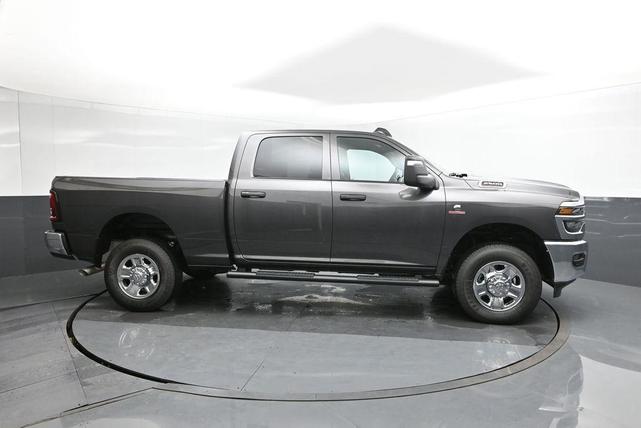 Photo of 2025 Granite Crystal Clearcoat Metallic RAM 2500