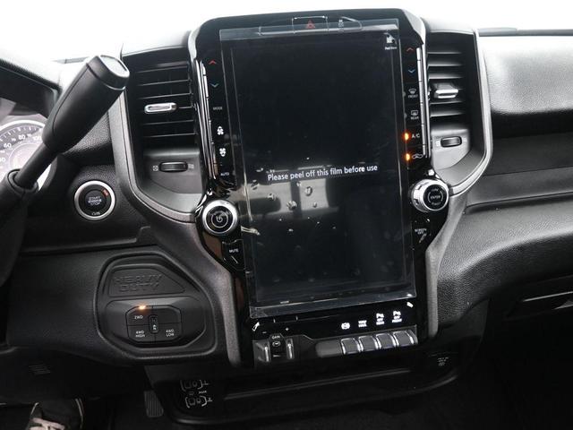 Photo of 2025 Granite Crystal Clearcoat Metallic RAM 2500