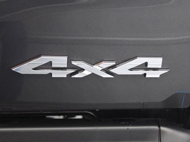 Photo of 2025 Granite Crystal Clearcoat Metallic RAM 2500