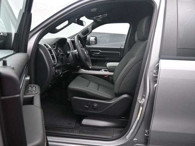 Photo of 2025 Billet Silver Metallic Clearcoat RAM 1500